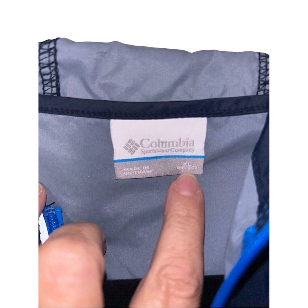 Columbia young men’s XL (18/20) Blue Full Zip Lightweight Hooded Rain Jacket - Picture 4 of 6